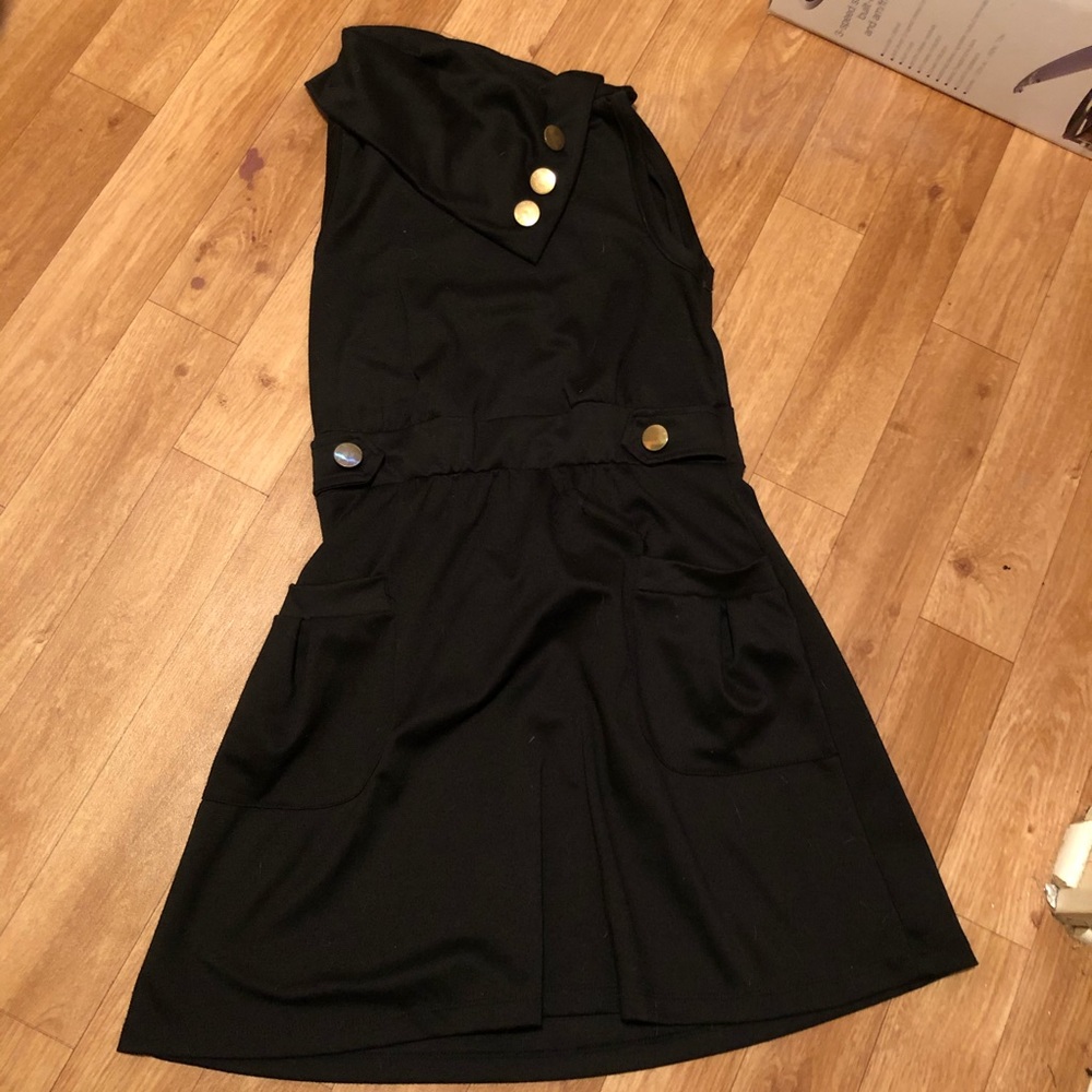 Black sleeveless dress with collar. Size small